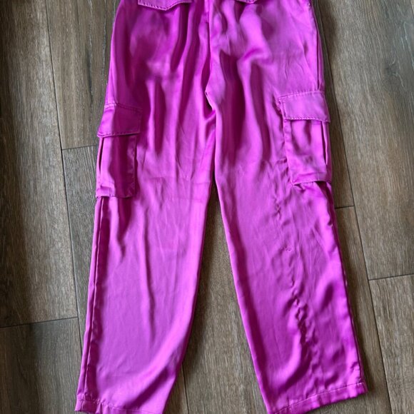 Dynamite Izabel pink Satin 2 piece outfit cargo pants sz 6 and bandeau top L - Picture 12 of 16